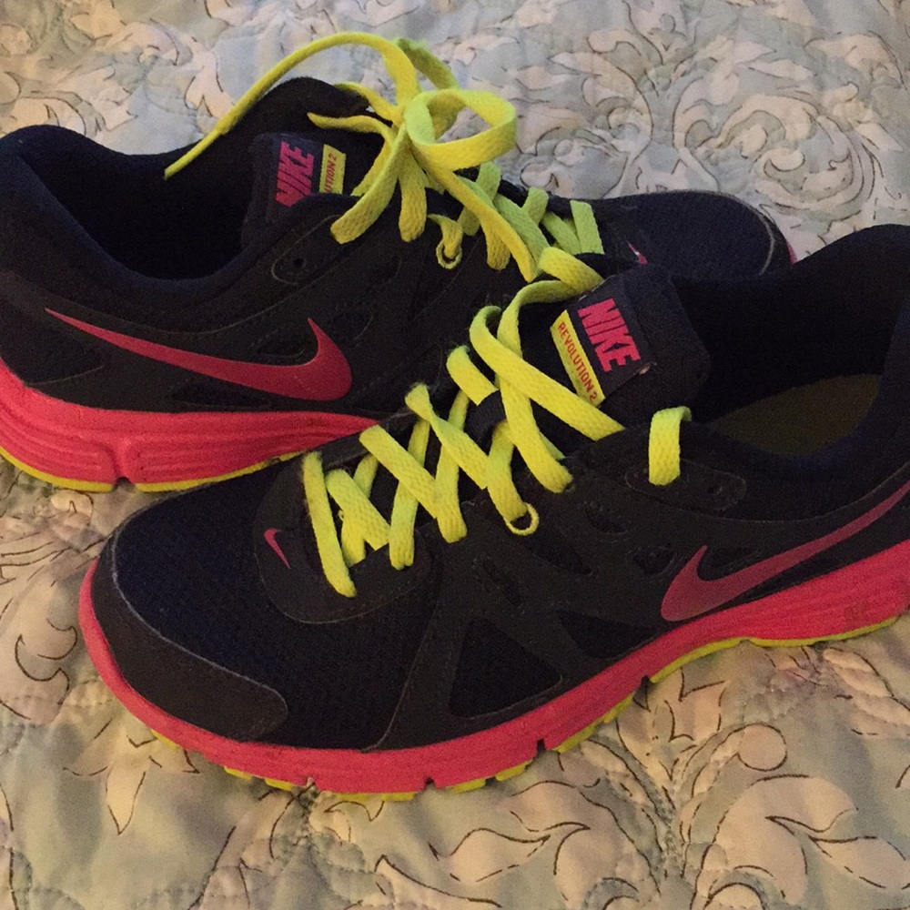Like new Nike sneakers